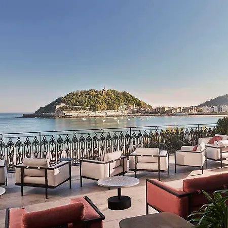 Nobu Hotel