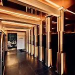 Nobu Hotel *